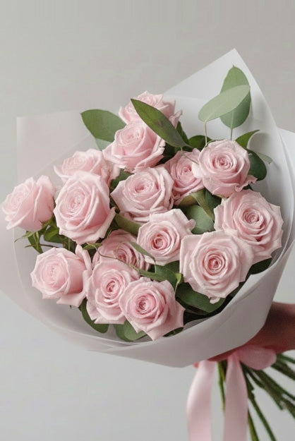 Fresh Blooms Flowers-Premium Light Pink Roses