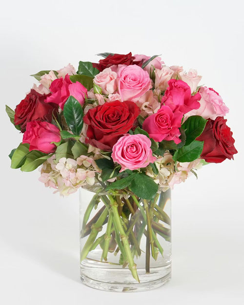 Fresh Blooms Flowers-Romantic Roses Vase