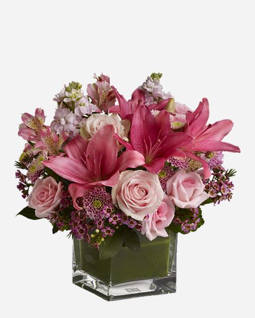 Fresh Blooms Flowers-Hopeless Romantic