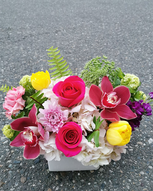 Fresh Blooms Flowers-Mother's Day Signature - Colorful